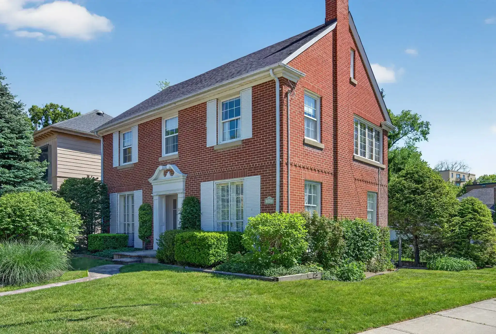 Residential exterior real estate photo — London Ontario listing