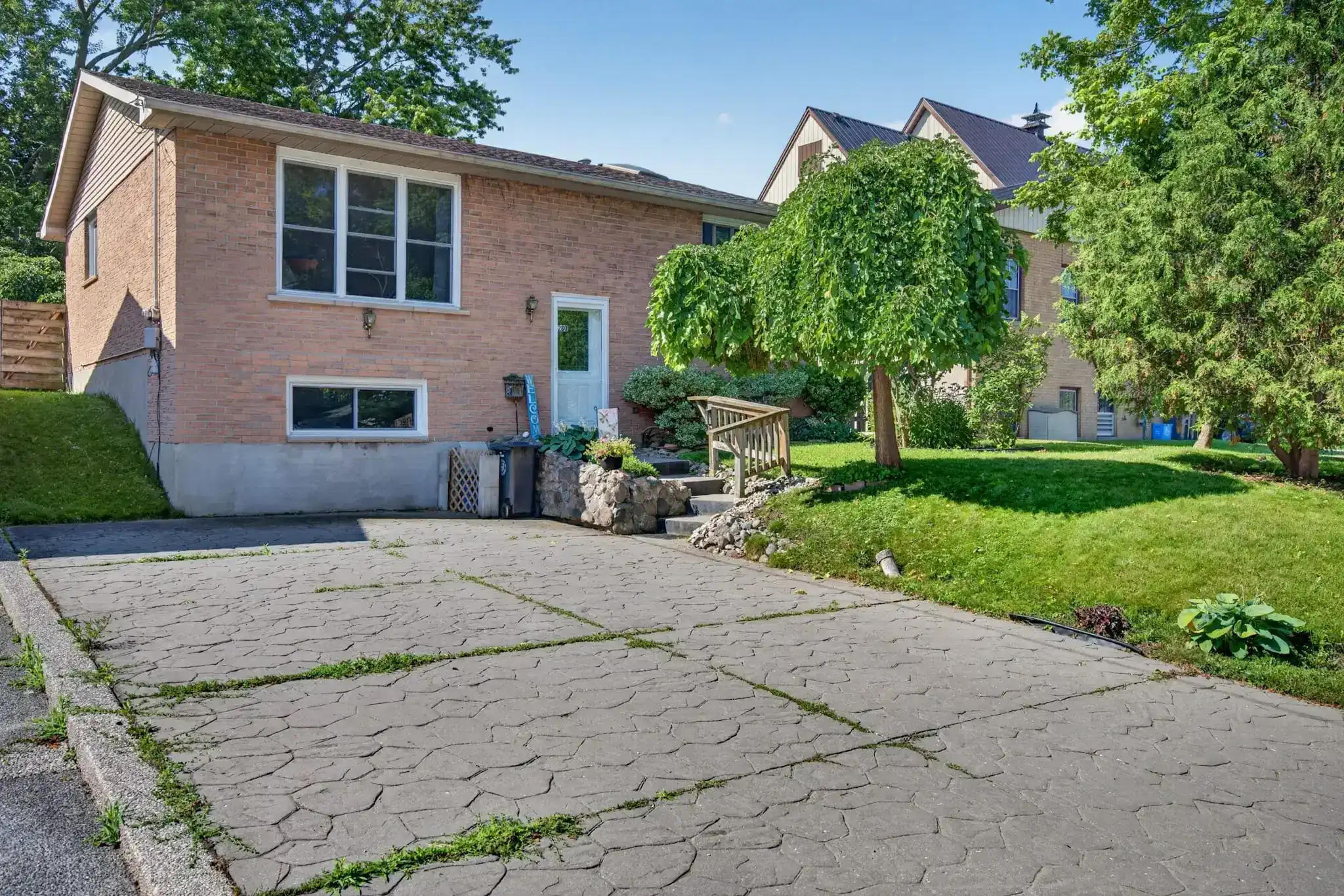 280 Charlotte Street Port Stanley Ontario — residential listing photography and aerial media